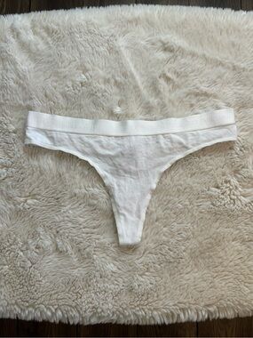 Victoria's Secret Logo Waist Band White Cotton Thong Panty